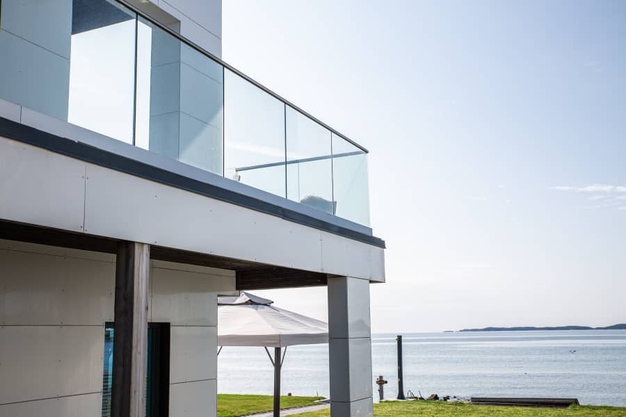 Glass Balcony Design 2